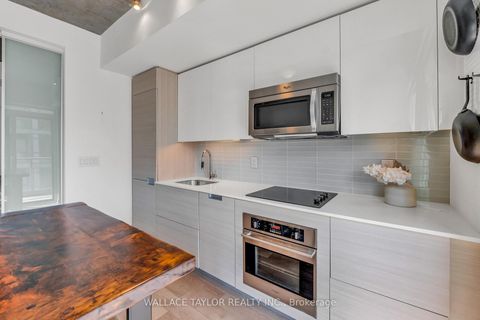 Photo 12 at 1702 - 210 Simcoe Street, Chinatown, Toronto