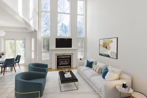 Photo 6 at 130 Old Colony Road, Oak Ridges Lake Wilcox, Richmond Hill