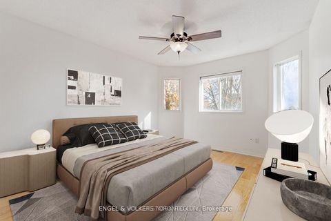 Photo 13 at 130 Old Colony Road, Oak Ridges Lake Wilcox, Richmond Hill