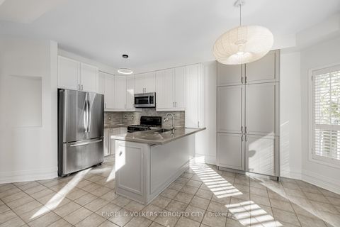 Photo 21 at 130 Old Colony Road, Oak Ridges Lake Wilcox, Richmond Hill