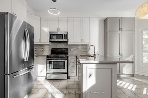 Photo 23 at 130 Old Colony Road, Oak Ridges Lake Wilcox, Richmond Hill