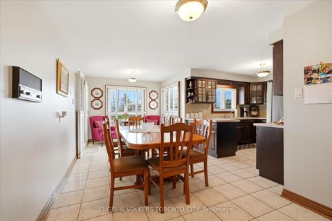 Photo 20 at 90 Gardner Place, Maple, Vaughan