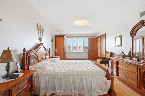 Photo 36 at 90 Gardner Place, Maple, Vaughan