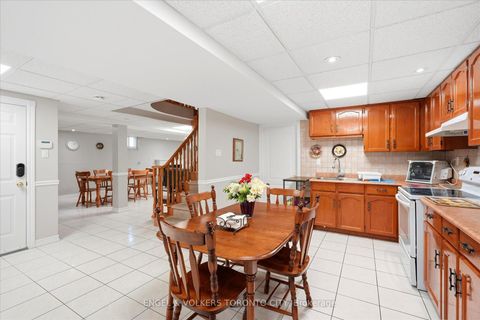 Photo 41 at 90 Gardner Place, Maple, Vaughan