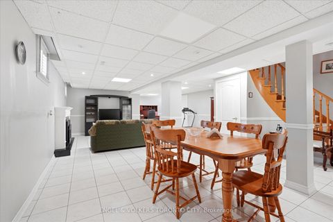 Photo 44 at 90 Gardner Place, Maple, Vaughan