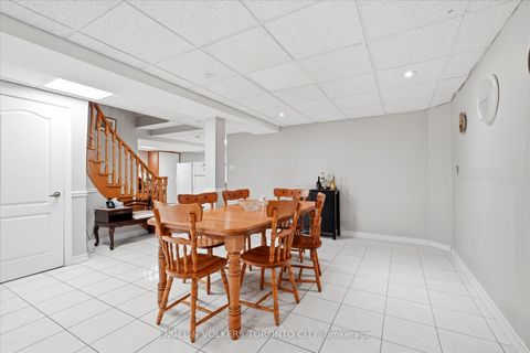 Photo 45 at 90 Gardner Place, Maple, Vaughan