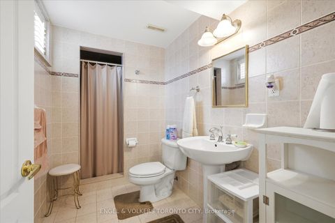 Photo 49 at 90 Gardner Place, Maple, Vaughan