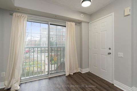 Photo 4 at 79 - 9 Windermere Avenue, Swansea, Toronto