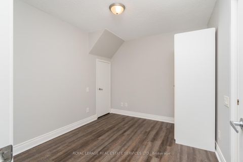 Photo 15 at 79 - 9 Windermere Avenue, Swansea, Toronto