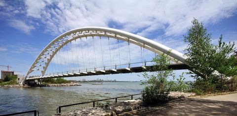 Photo 27 at 79 - 9 Windermere Avenue, Swansea, Toronto