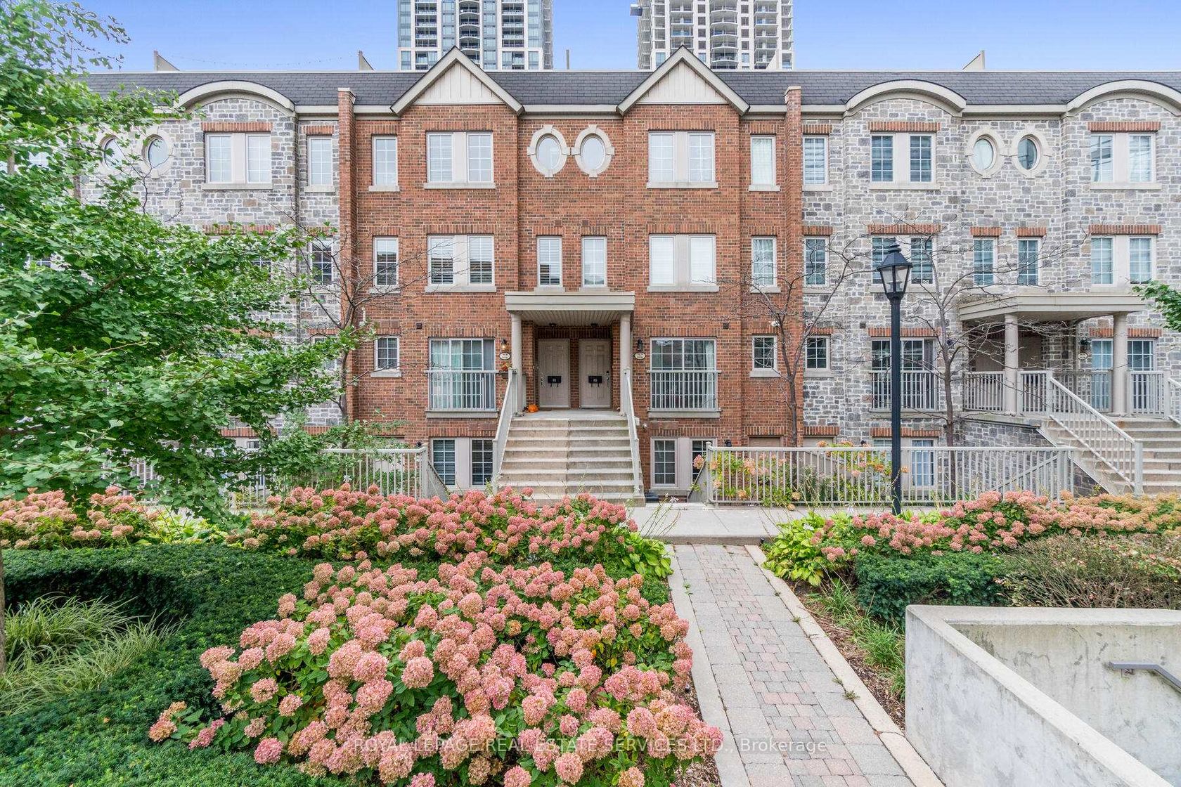 79 - 9 Windermere Avenue, Swansea, Toronto photo 1