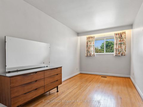 Photo 12 at 62 Dukinfield Crescent, Donalda, Toronto