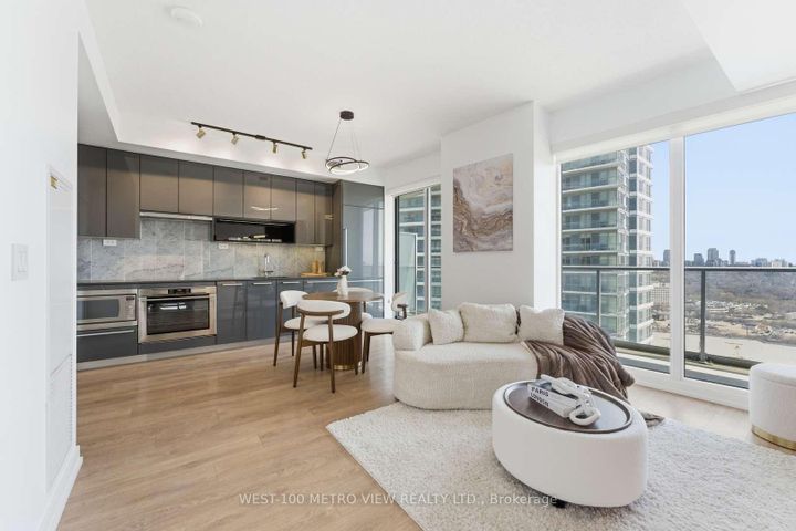 Photo 4 at 2010 - 115 Mcmahon Drive, Bayview Village, Toronto