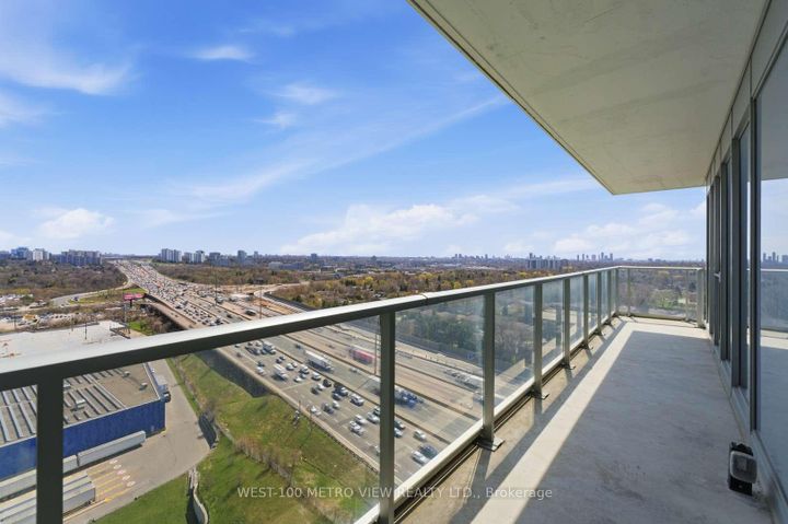 Photo 15 at 2010 - 115 Mcmahon Drive, Bayview Village, Toronto
