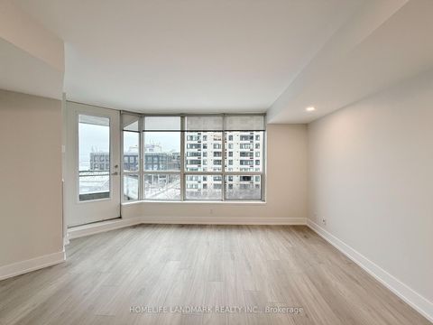 Photo 9 at 727 - 230 Queens Quay W, Waterfront Communities C1, Toronto