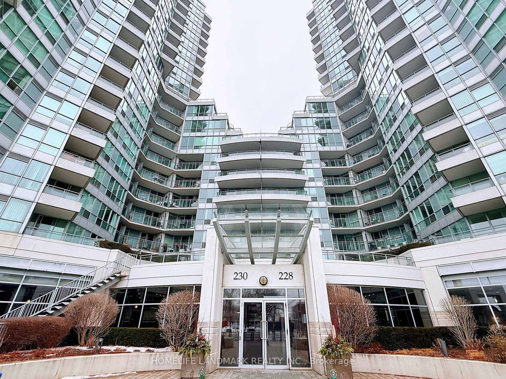 727 - 230 Queens Quay W, Waterfront Communities C1, Toronto photo number 2