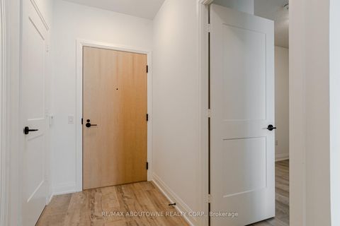 Photo 3 at 814 - 50 George Butchart Drive, CFB, Toronto