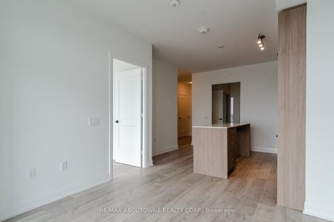 Photo 10 at 814 - 50 George Butchart Drive, CFB, Toronto