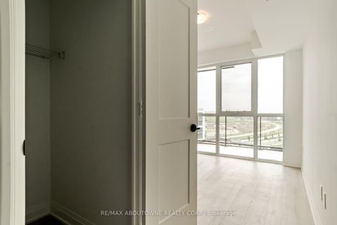 Photo 14 at 814 - 50 George Butchart Drive, CFB, Toronto