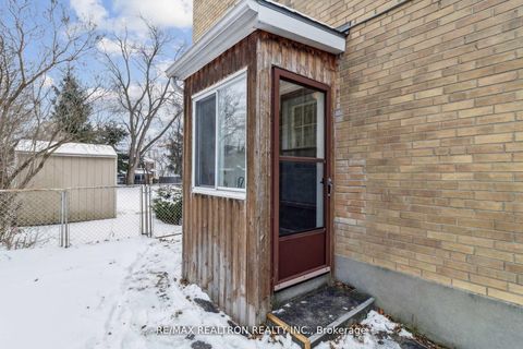 Photo 30 at 139 Yorkview Drive, Willowdale West, Toronto