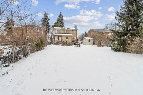 Photo 31 at 139 Yorkview Drive, Willowdale West, Toronto
