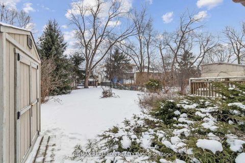 Photo 36 at 139 Yorkview Drive, Willowdale West, Toronto