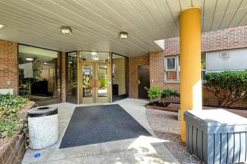 Photo 3 at 103 - 30 Sunrise Avenue, Victoria Village, Toronto