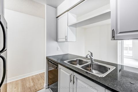 Photo 7 at 909 - 70 Town Centre Court, Bendale, Toronto