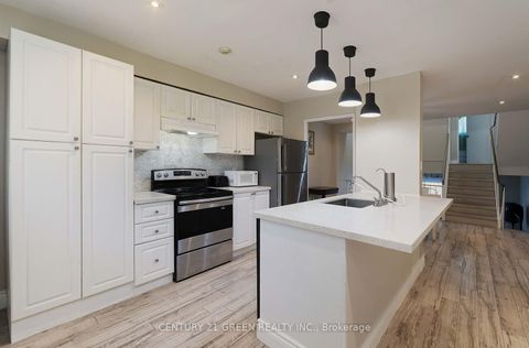 Photo 7 at 190 - 50 Scarborough Golf Club Road, Scarborough Village, Toronto