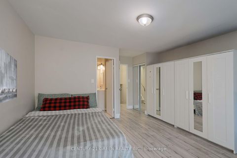 Photo 12 at 190 - 50 Scarborough Golf Club Road, Scarborough Village, Toronto