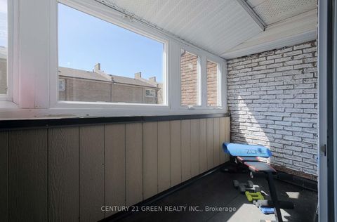 Photo 14 at 190 - 50 Scarborough Golf Club Road, Scarborough Village, Toronto