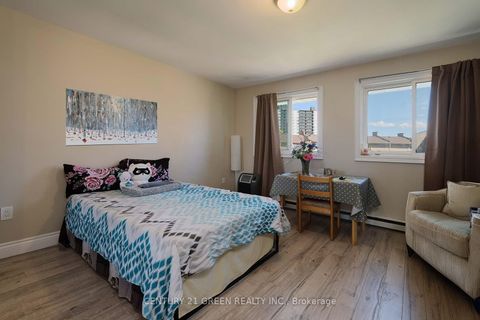 Photo 17 at 190 - 50 Scarborough Golf Club Road, Scarborough Village, Toronto