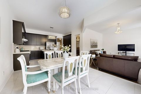 Photo 14 at 211 Touch Gold Crescent, Bayview Southeast, Aurora