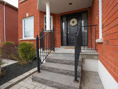 Photo 2 at 2292 Jack Crescent, Alcona, Innisfil
