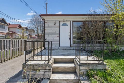 Photo 1 at 137 Newlands Avenue, Birchmount, Toronto