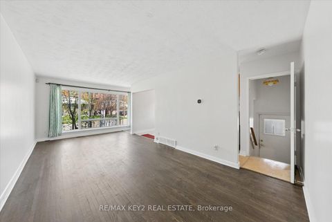 Photo 3 at 137 Newlands Avenue, Birchmount, Toronto