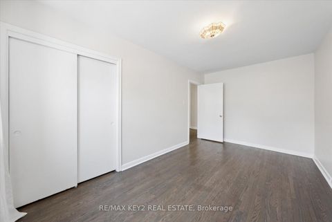 Photo 15 at 137 Newlands Avenue, Birchmount, Toronto