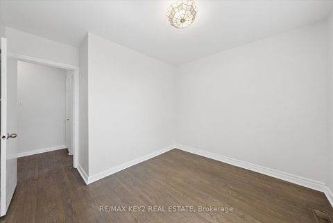 Photo 22 at 137 Newlands Avenue, Birchmount, Toronto