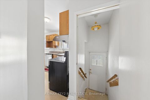 Photo 23 at 137 Newlands Avenue, Birchmount, Toronto