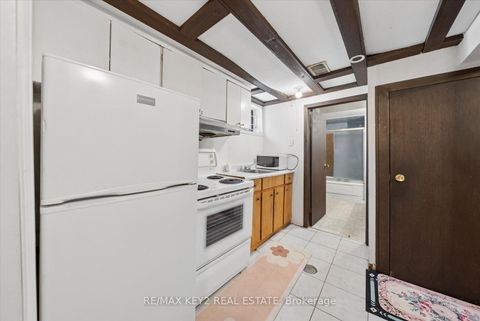 Photo 28 at 137 Newlands Avenue, Birchmount, Toronto