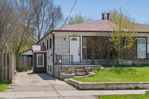 Photo 44 at 137 Newlands Avenue, Birchmount, Toronto