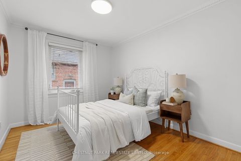 Photo 17 at 27 Cedarcrest Drive, Kingsway South, Toronto