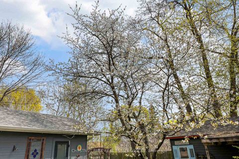Photo 20 at 27 Cedarcrest Drive, Kingsway South, Toronto
