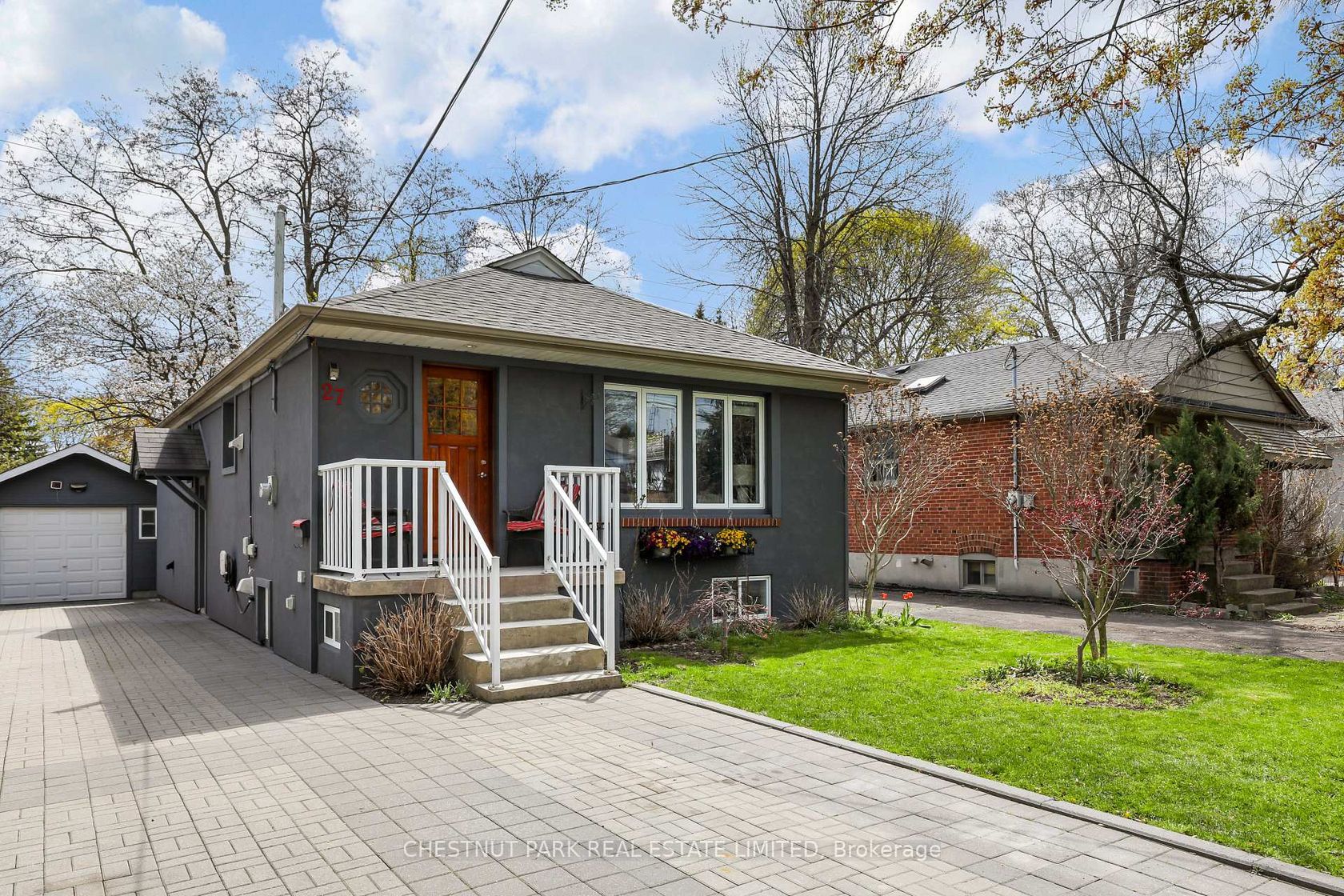 27 Cedarcrest Drive, Kingsway South, Toronto 