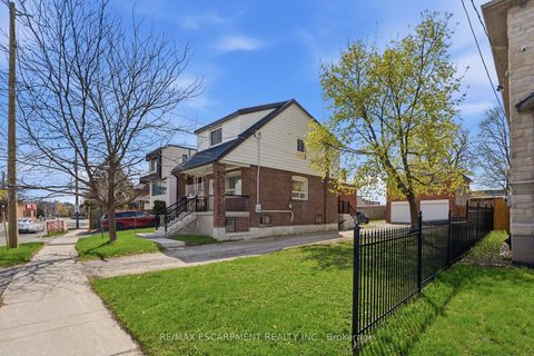 Photo 2 at 1049 Glencairn Avenue, Glen Park, Toronto