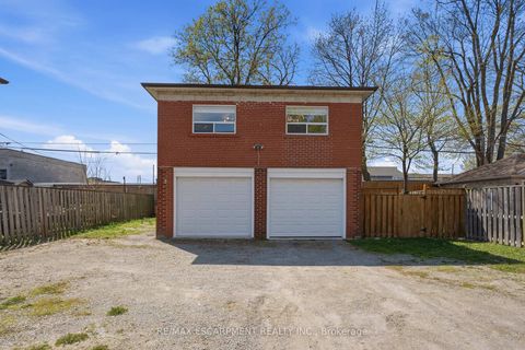 Photo 13 at 1049 Glencairn Avenue, Glen Park, Toronto