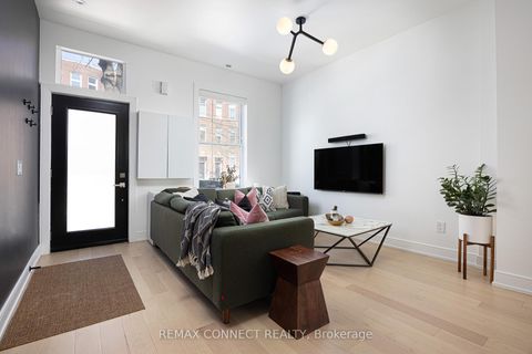 Photo 4 at 553 King Street E, Moss Park, Toronto
