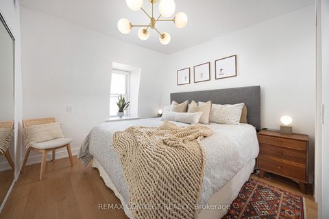 Photo 22 at 553 King Street E, Moss Park, Toronto