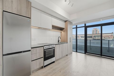 Photo 7 at 314 - 181 Sterling Road, Dufferin Grove, Toronto