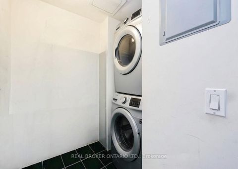 Photo 14 at 601 - 1720 Eglinton Avenue E, Victoria Village, Toronto